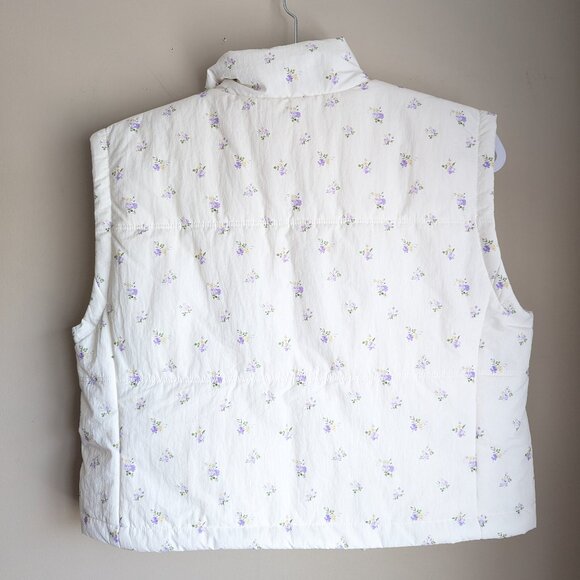 Thread & Supply Cropped Light Puffer Vest - Picture 7 of 8